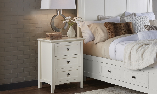 Picture of Paragon White 3-Drawer Nightstand